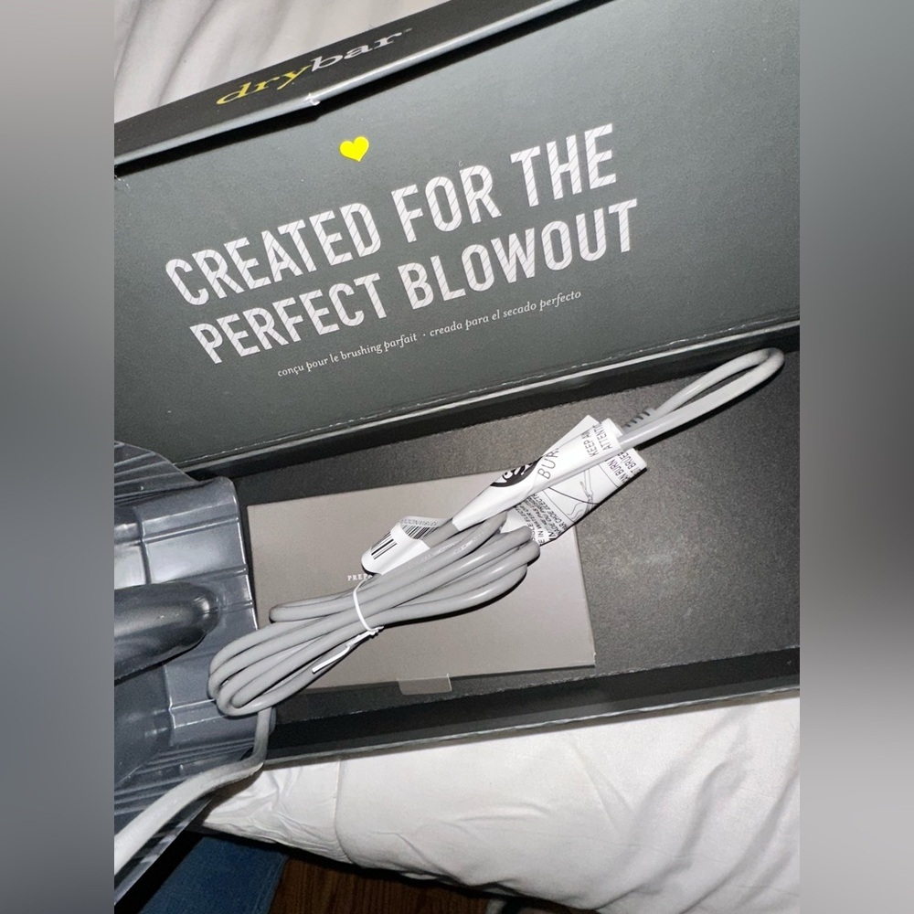Drybar - The 3-Day Bender - Rotating Curling Iron 1.25” - Picture 5 of 6